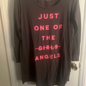 Victoria Secret sleep shirt Size: XL